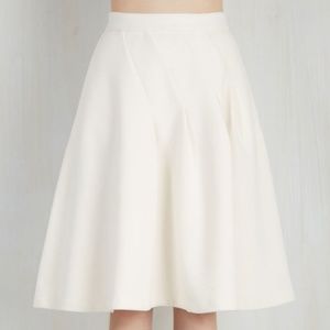 NWOT Modcloth XXL Ivory White Pleated Skirt